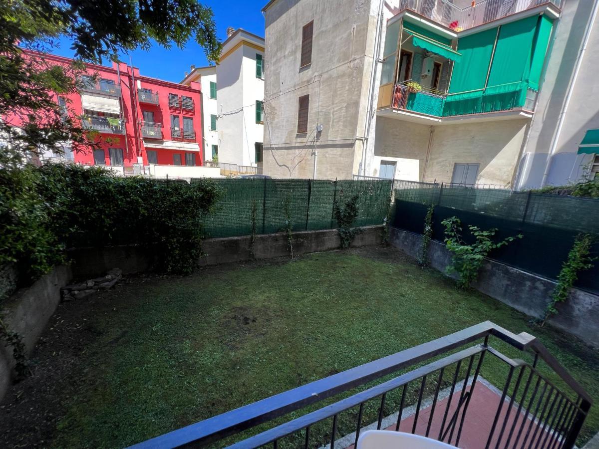 Manubella Appartamento 5 Vani Con Giardino Специя Экстерьер фото